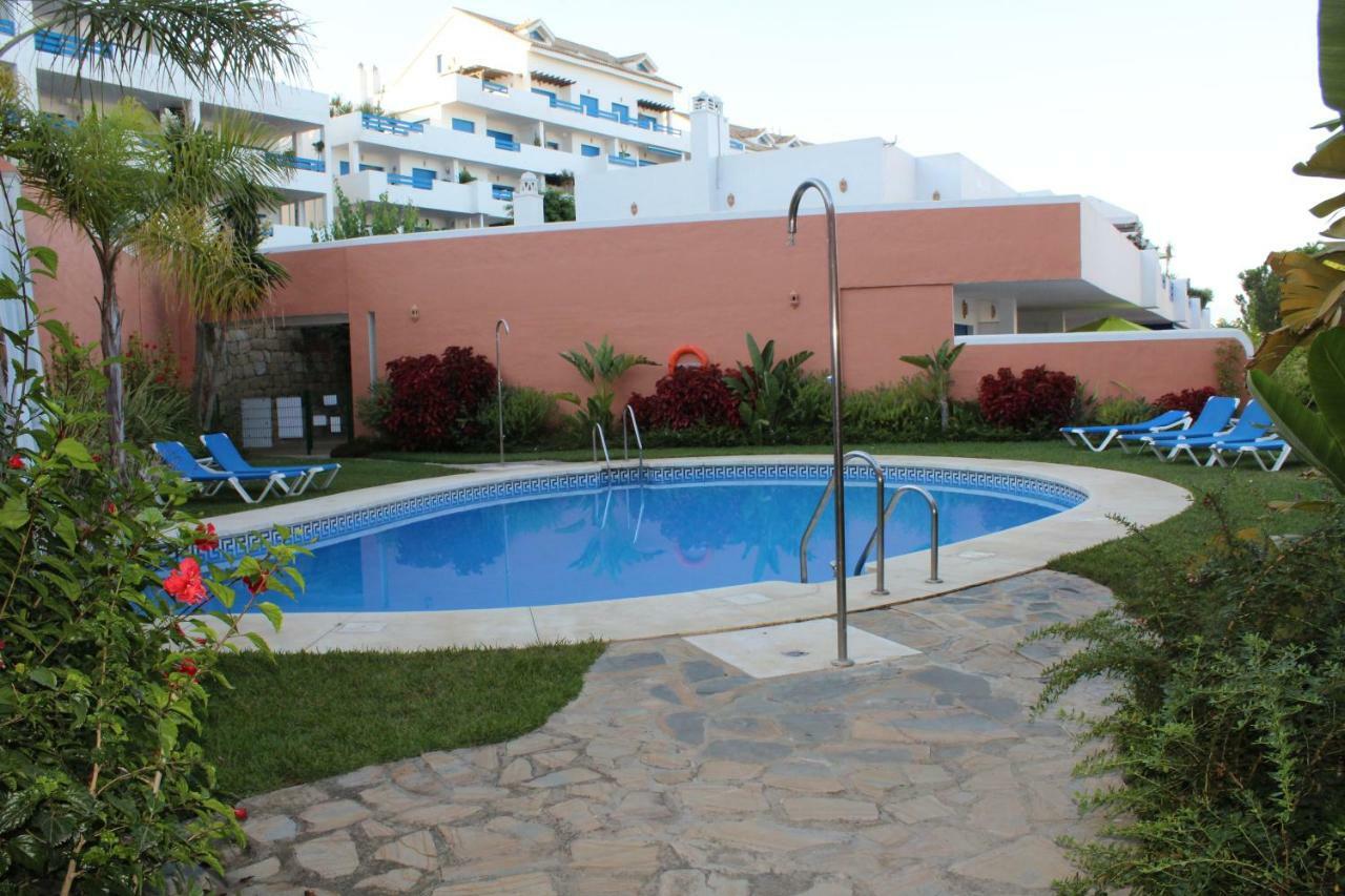 Duquesa Suites. Manilva Сан-Луис-де-Сабинильяс Экстерьер фото